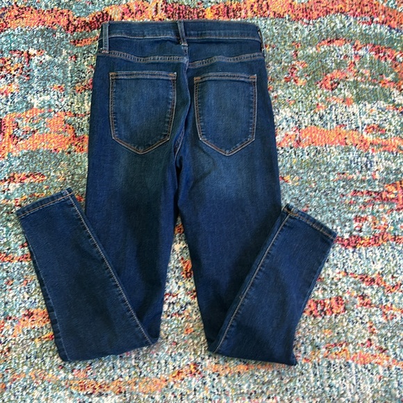 Banana Republic | High Rise Skinny Jeans - Picture 6 of 7